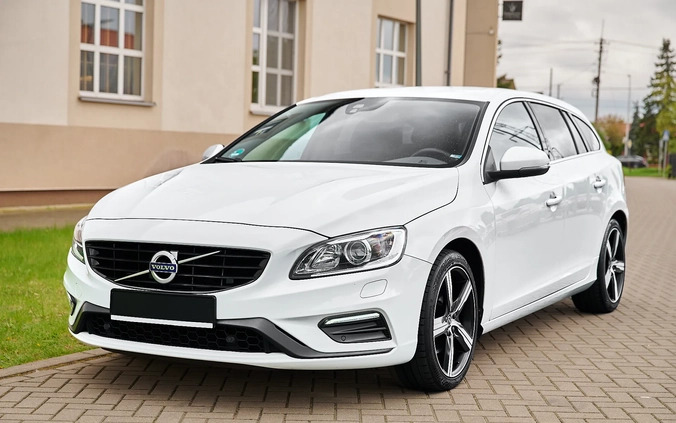 Volvo V60 cena 66900 przebieg: 210000, rok produkcji 2018 z Płock małe 781